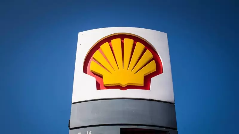 Shell Outperforms TotalEnergies in Q2 Earnings Despite Energy Price Dip