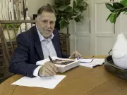 Leadership Drives Profit: The Untold Connection Between Management and Your Bottom Line