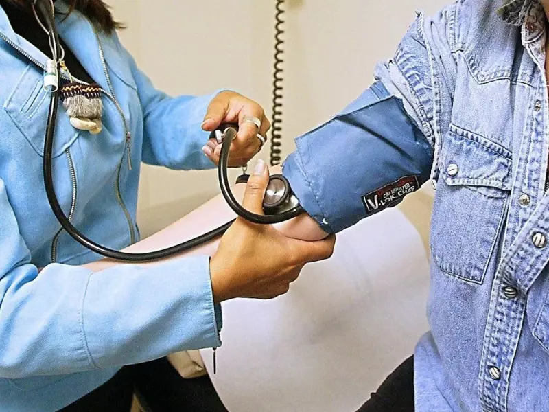 18 Montreal Clinics Face Closure Threat Due to Bill 2 Financial Burden