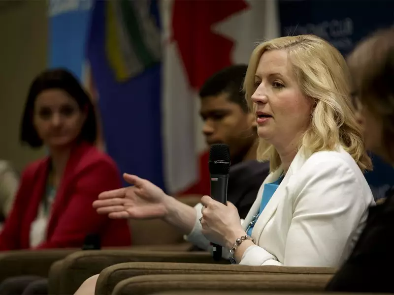 Advocates Demand Ottawa Revive Online Harms Act by Year-End