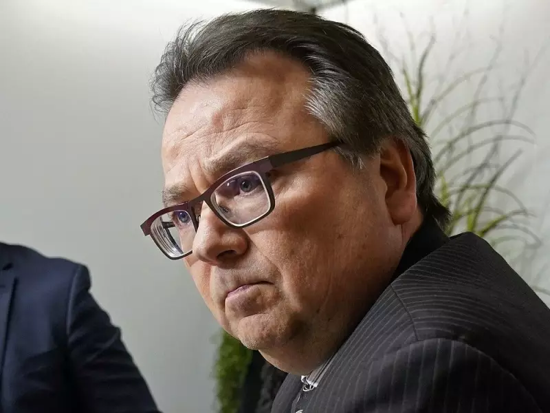 Alberta Government Abandons Health Scandal Probe as UCP Fires Auditor General