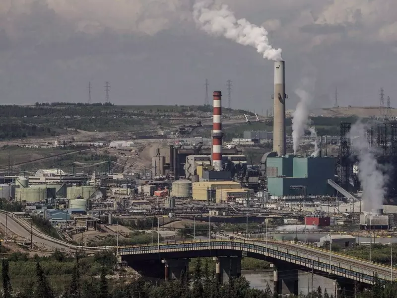 Canada's Oil Sands Boom as U.S. Shale Growth Stalls