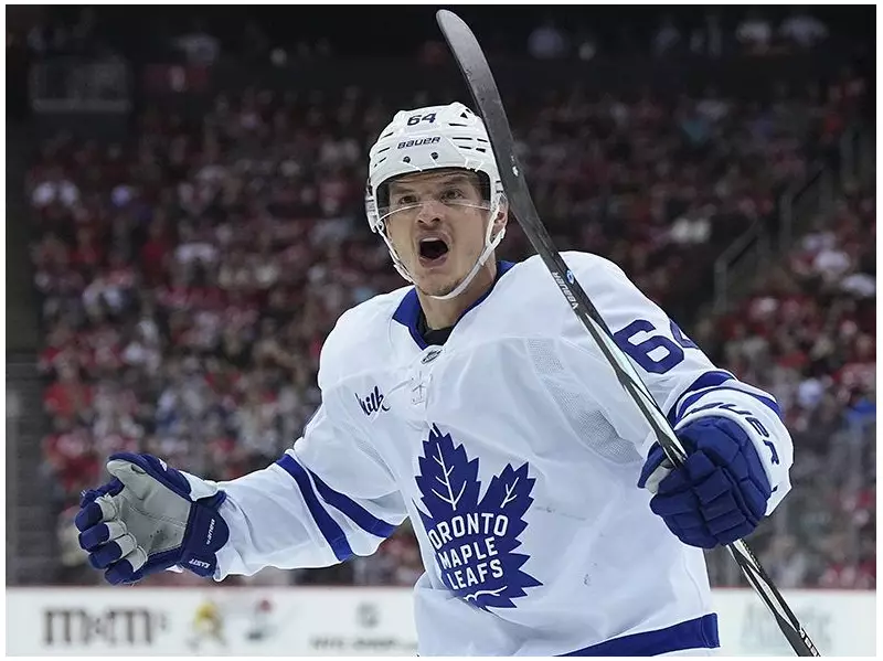 David Kampf Signs $1.1M Deal with Canucks After Leafs Exit