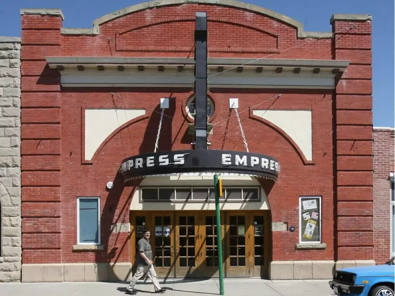 Historic Empress Theatre in Fort Macleod Reopens After Major Renovations