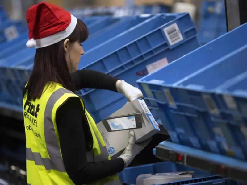 Holiday Hiring Surges 12% in Canada, Reversing Years of Decline