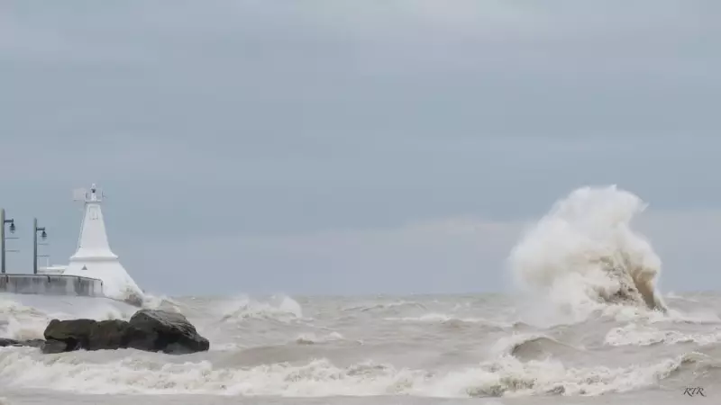 Lake Erie Shoreline Alert: Flood Risk Warning Issued
