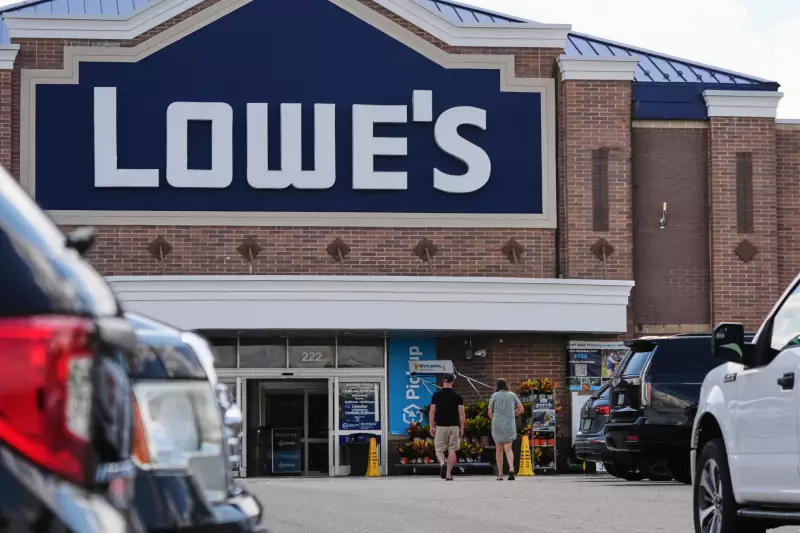 Lowe's Cuts Annual Forecast Amid Stalled Home Improvement Spending