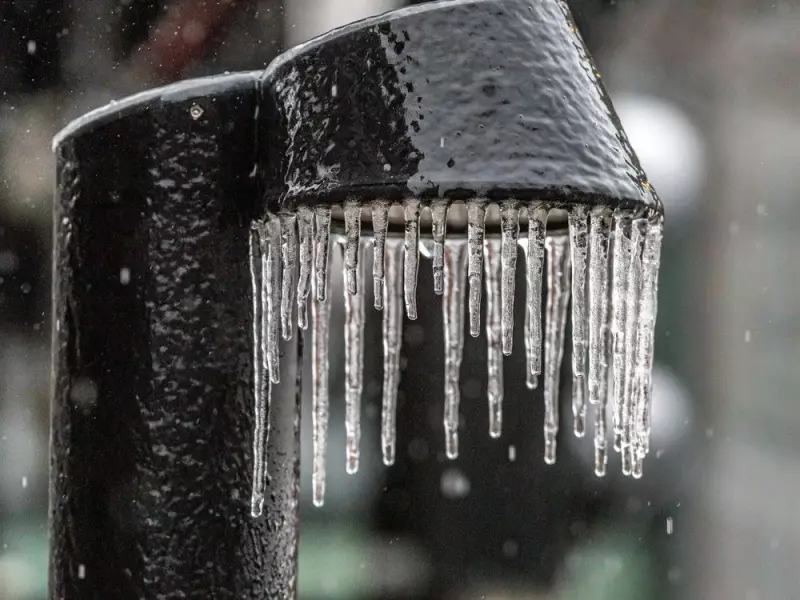 Montreal Weekend Alert: 5mm Snow & Freezing Rain Expected