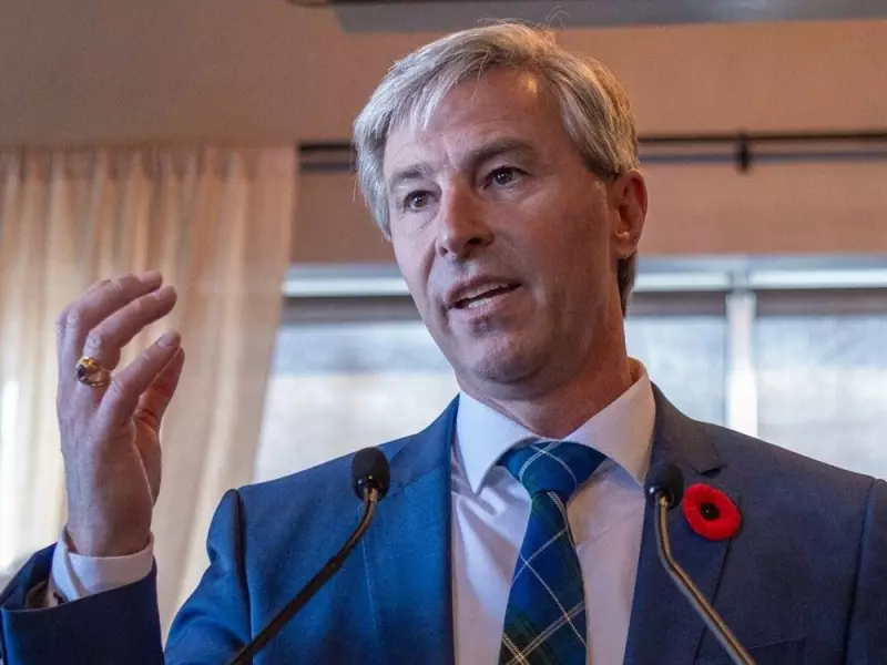 Nova Scotia Premier Condemns Judges' 'Disgusting' Poppy Ban in Courtrooms