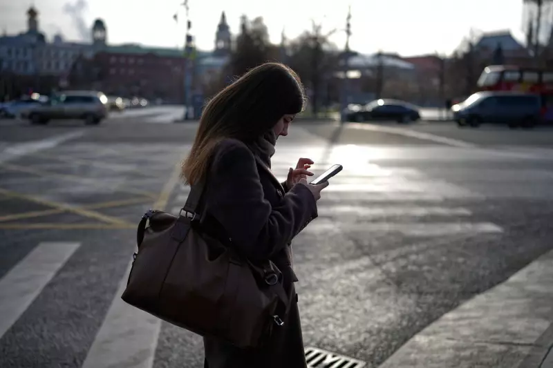 Russia's Internet Outages Spark Public Frustration in Daily Life