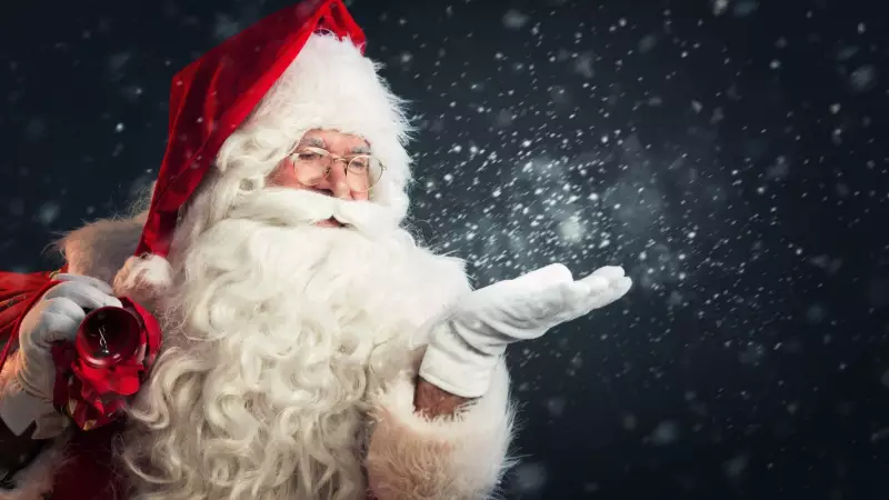 Santa Claus Arrives in London This Weekend for Annual Parade