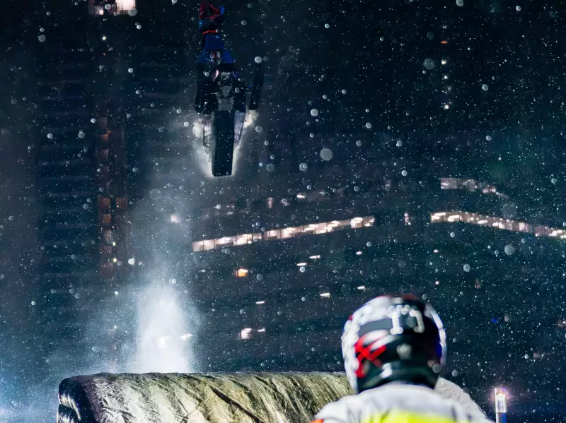 Snowmobile Aerial Shows Coming to Ottawa's ByWard Market for Winterlude 2026