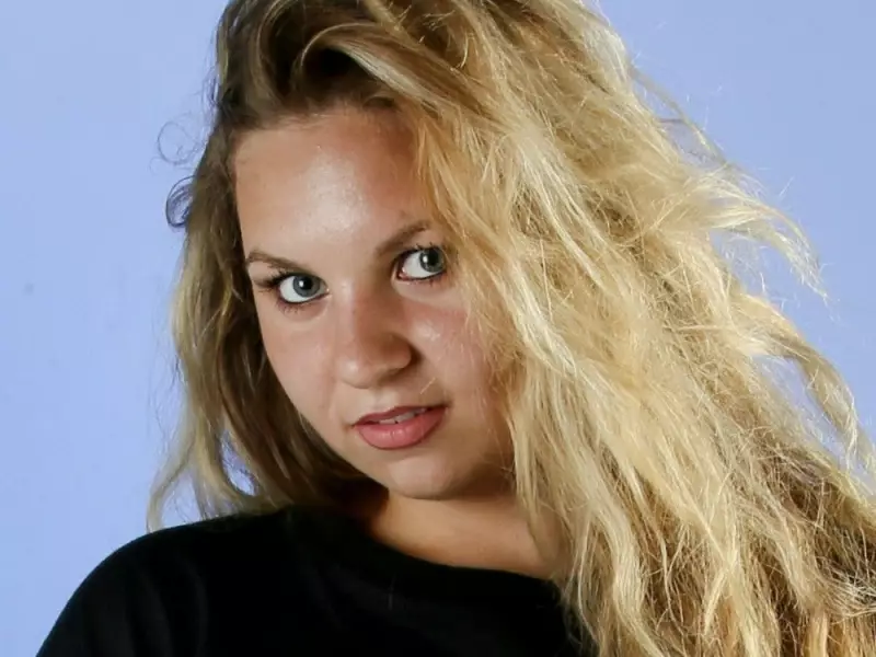 SUNshine Girl Nikki: Toronto's Raptors Fan and Journalism Grad