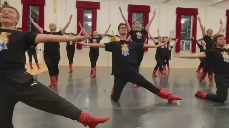 Ukrainian Dancers and Singers Unite for Svitlo Show in Edmonton