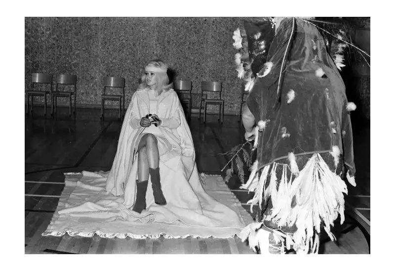 When Hollywood Glamour Stormed Canada: Jayne Mansfield's Wild 1966 Vancouver Tour