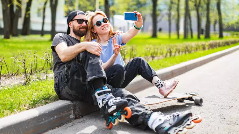 Why Older Women Are Embracing Age-Gap Relationships and Finding Unexpected Happiness