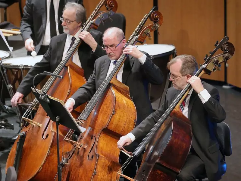 Windsor Weekend Guide: Chili Fest, Lord of the Rings & Holiday Markets