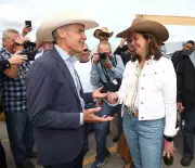 Alberta, Ottawa Strike Deal on West Coast Pipeline and Environmental Reforms