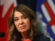 Alberta's Licence Plate Fiasco: Smith's Symbolic Gesture While Ottawa Fuels Economic Fires