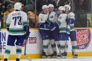 Boeser's Buzzer-Beater Blast Lifts Canucks Over Pesky Predators in Thrilling 5-4 OT Victory