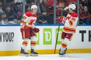 Calgary Flames Extend Win Streak to 3 Games with 5-2 Victory Over Canucks