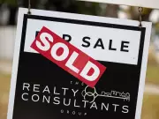 Canada Home Sales Rise 0.9% in October Amid Gradual Market Recovery