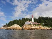Container Ship Collides with Pleasure Craft in Vancouver's English Bay