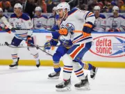 Edmonton Oilers' Jack Roslovic Out 2 Weeks With Injury