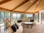 West Vancouver Home Sells for $3M with Panoramic Views