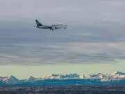 WestJet Forced to Halt Senior Pilot Ban: 44 Pilots Granted Reprieve