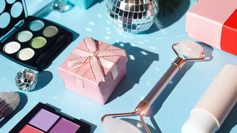 5 Beauty Gifts Experts Say to Avoid This Holiday Season