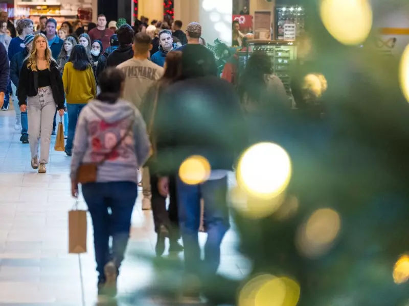 5 Expert Tips to Shop Smarter This Holiday Season in Canada