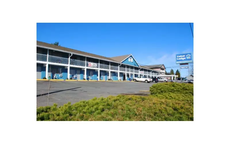 7 Hospitalized After Major Fire at Nanaimo's Value Lodge Motel