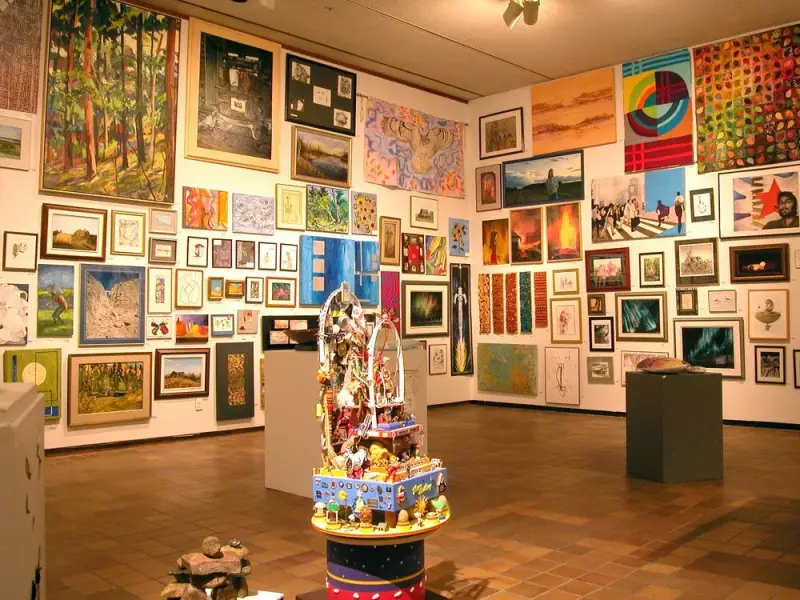 AGA Faces Pressure to Boost Attendance: Balancing Art and Accessibility