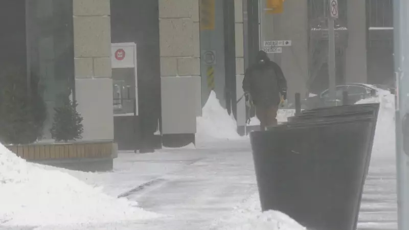 Alberta Clipper Brings High Winds and Snow to Southern Manitoba on Dec. 19