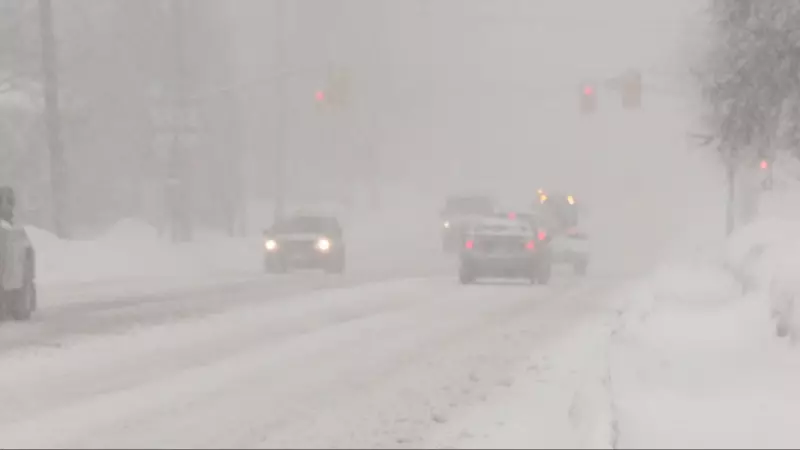 Barrie Braces for Up to 10 cm of Snow on Boxing Day