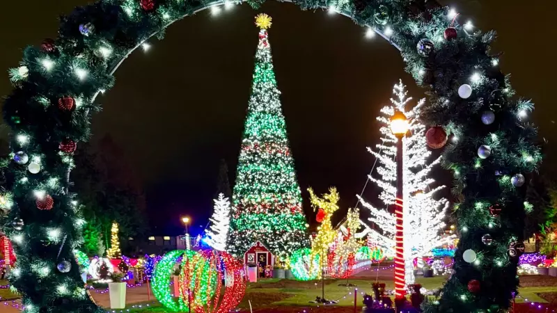 Bright Lights Windsor Final Week: Last Chance for 2025 Holiday Display