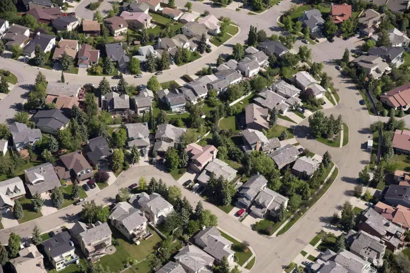 Calgary Home Sales Drop in November as Rising Inventory Lowers Prices