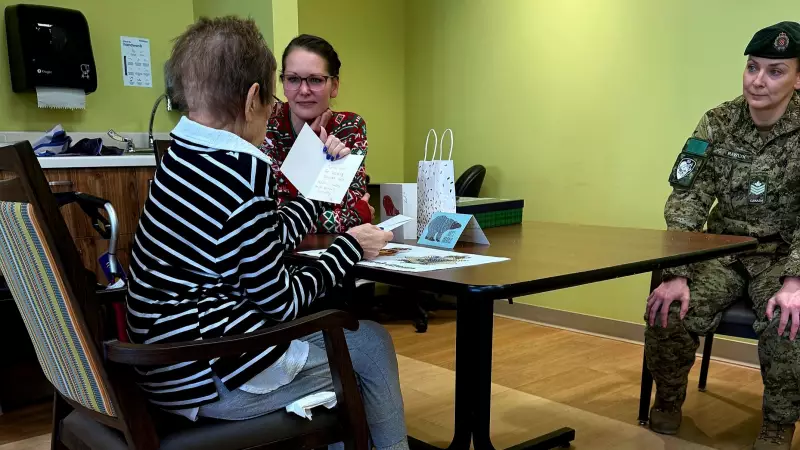 Canadian Army Reserve Soldiers Bring Holiday Cheer to Veterans in Northern Ontario Care Homes