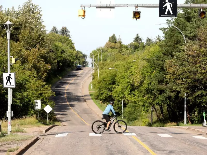Edmonton's Ritchie neighbourhood divided over 76 Avenue redesign options