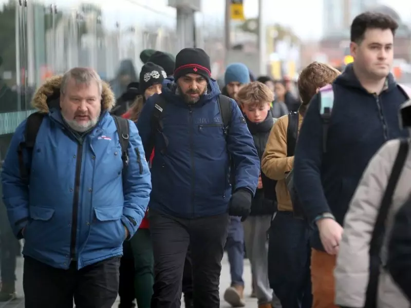 Federal Public Service Faces Potential Five-Day Office Return by 2027