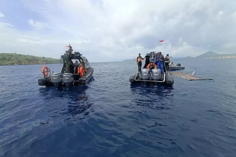 Indonesian Rescuers Search for Spanish Coach, 3 Kids After Boat Sinks