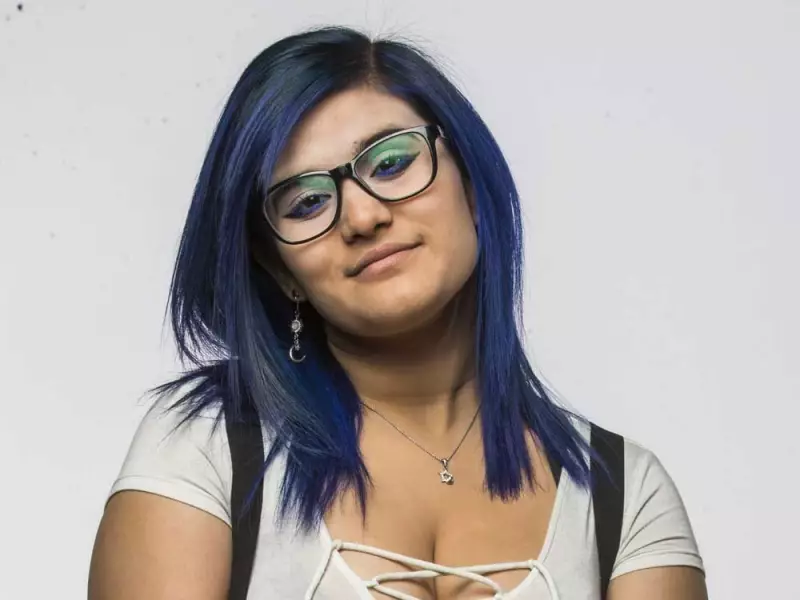 Meet SUNshine Girl Marjorie: Gamer, Aspiring Singer & Gemini with a Pet Hamster