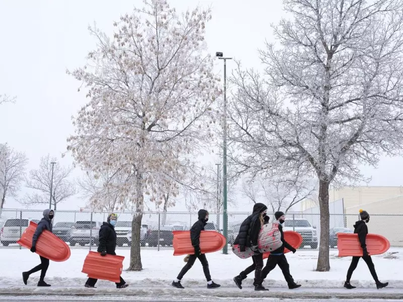 New Year's Day 2026 in Regina: Outdoor Fun, Closures & Levee Tradition