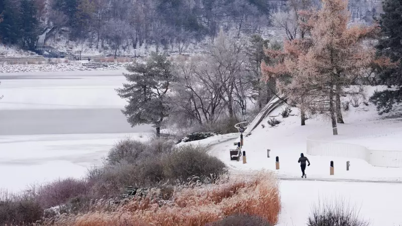 New Year's Eve Winter Blast Hits Canada: Power Outages, Travel Chaos