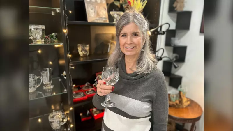 Nova Scotia Glass Artist's Etchings Shine at Golden Globes and Holidays