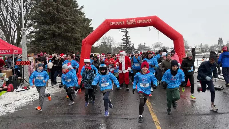 Over 900 Runners in Festive Costumes Join 35th Annual Santa Shuffle in Ottawa