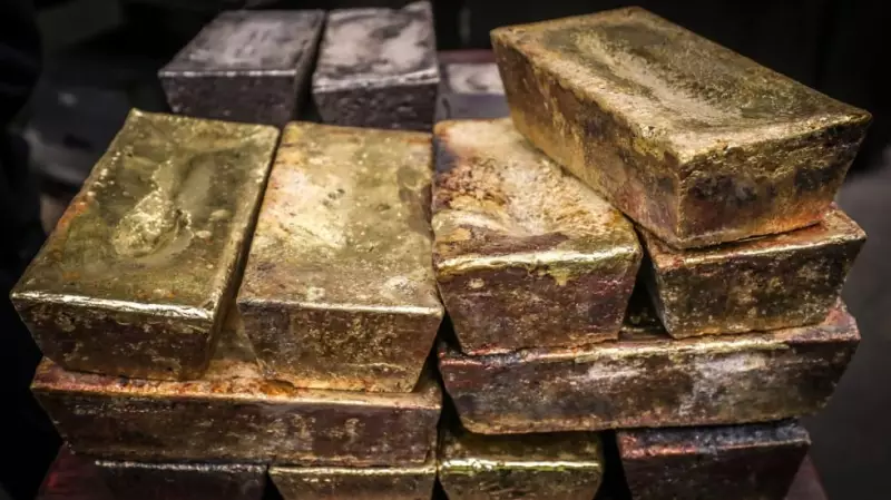 Record Gold Prices Spark Modern Australian Gold Rush, Fueled by Social Media