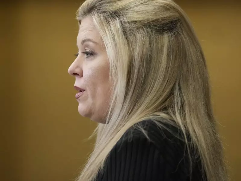 Tories Push to Restore In-Person Citizenship Ceremonies, Criticize Online Oath