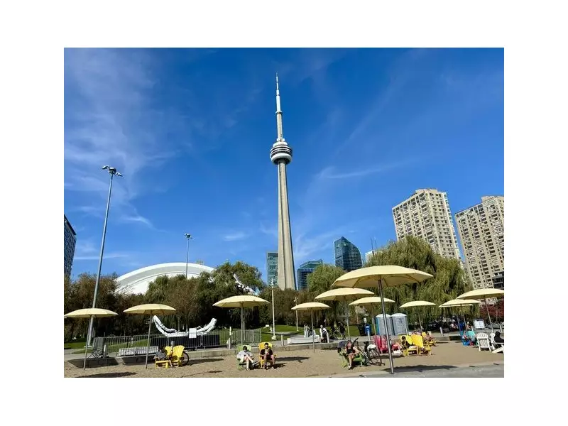 Toronto's Holiday Hours Guide: What's Open on Christmas & Boxing Day 2025